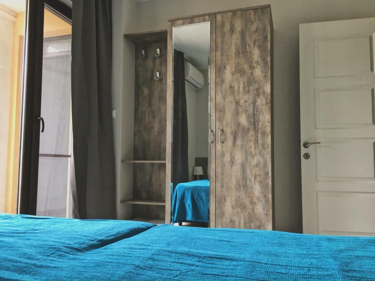 Azzurro Apartment - Ideal For Your Seaside Escape In Burgas Ngoại thất bức ảnh