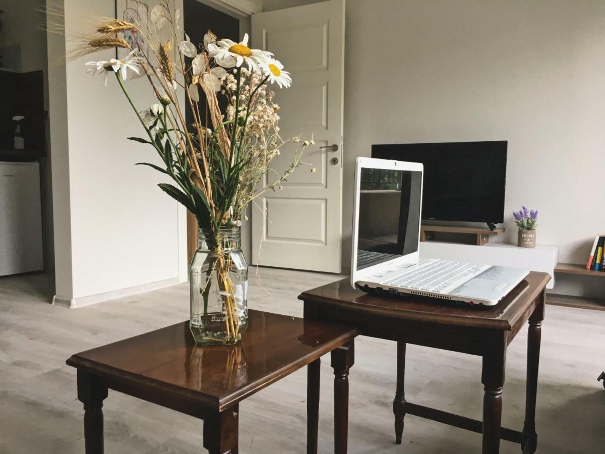 Azzurro Apartment - Ideal For Your Seaside Escape In Burgas Ngoại thất bức ảnh