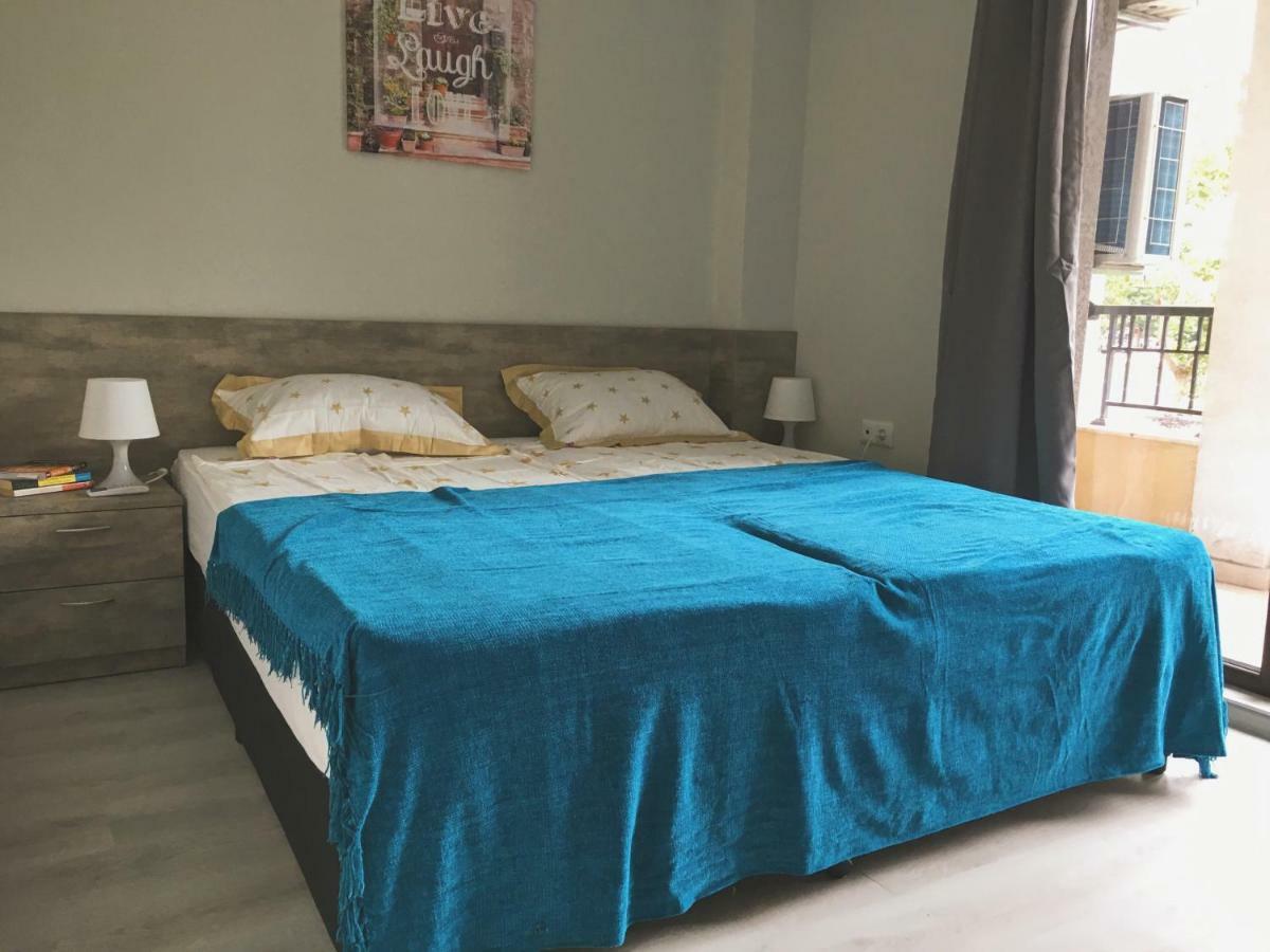 Azzurro Apartment - Ideal For Your Seaside Escape In Burgas Ngoại thất bức ảnh