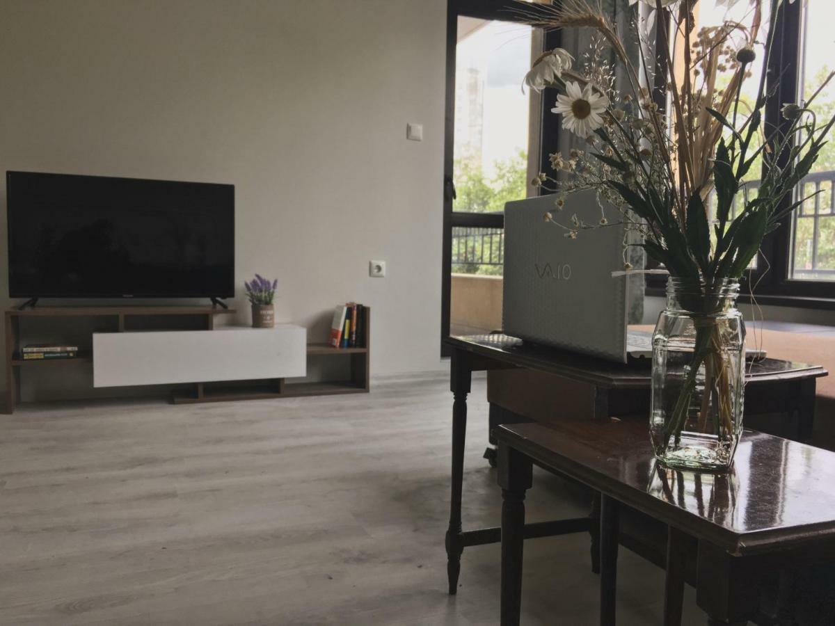 Azzurro Apartment - Ideal For Your Seaside Escape In Burgas Ngoại thất bức ảnh